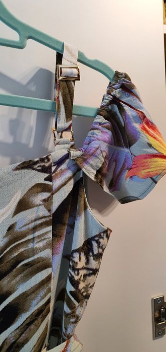 Hawajska letnia sukienka kwiaty GUESS 36 S wesele,komunia ,chrzest