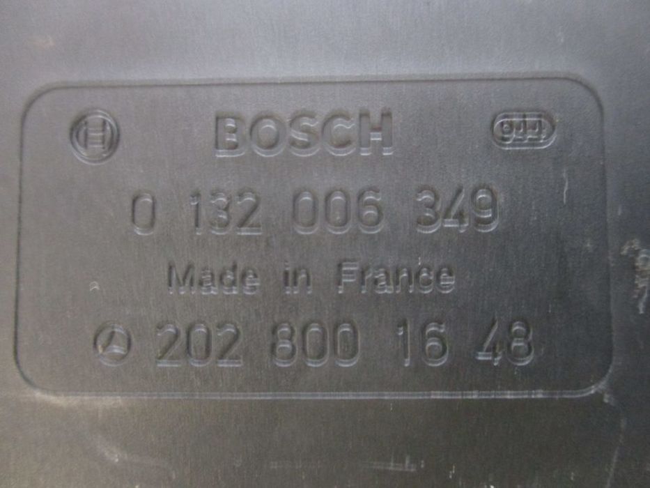 Bomba De Vácuo / Fecho Central Mercedes W202 Classe C
