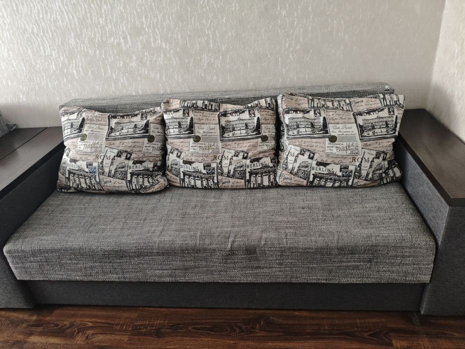 Продам два дивани єврокнижка