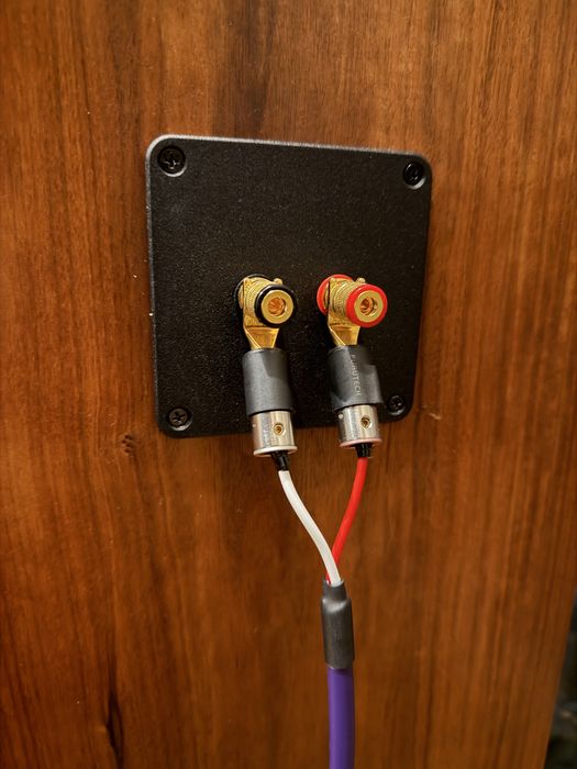 Kolumny podstawkowe 90 dB zamiana