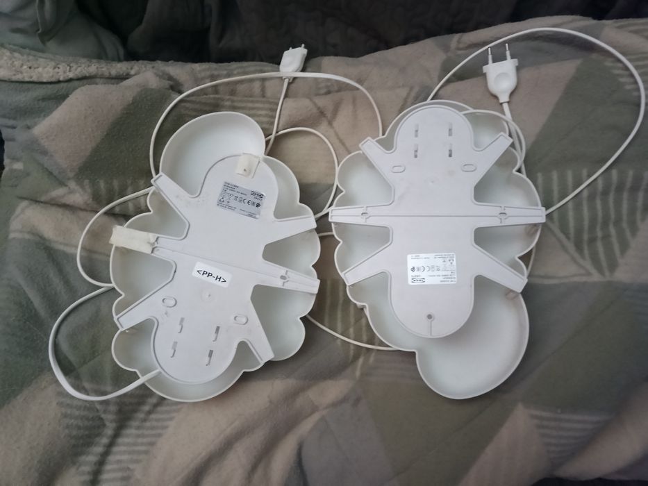 Two Cloud-Shaped Lamps434368291789885441