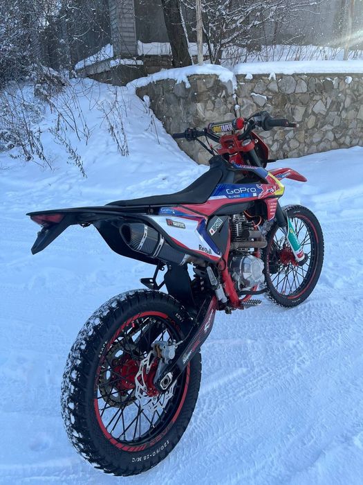 Продам   мотоцикл Kovi start 250