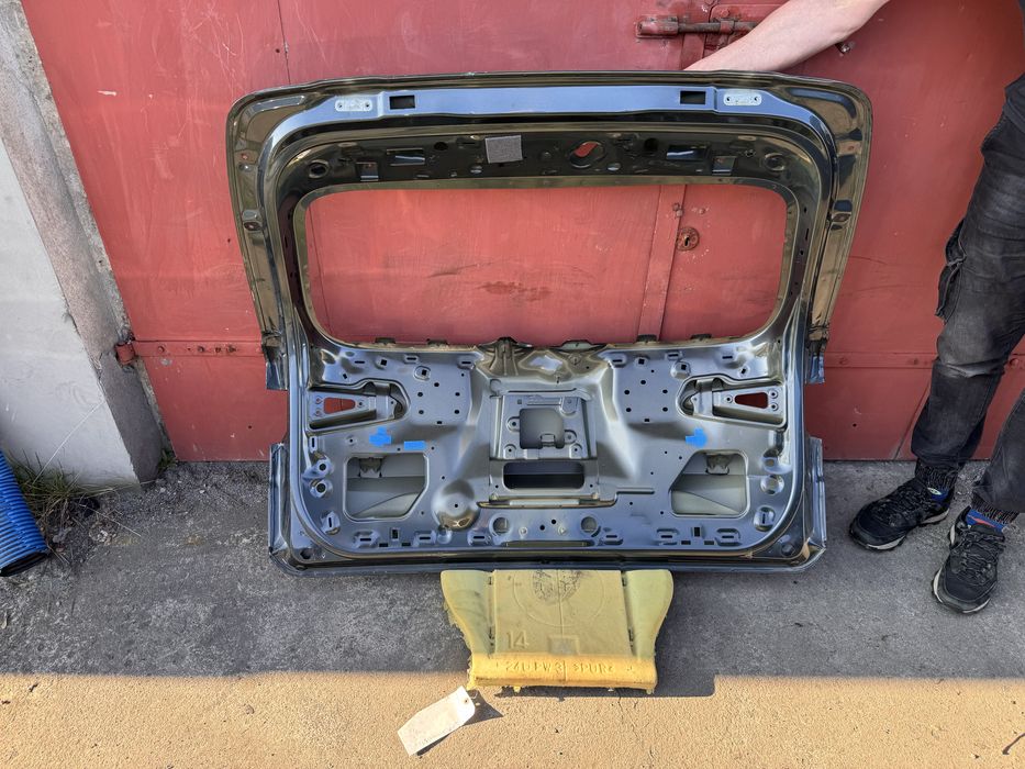 Skoda Enyaq klapa tylna