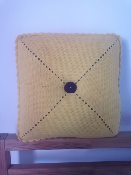 Conjunto de 3 bonitas almofadas feitas à mão