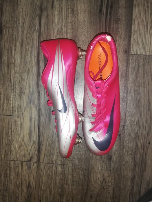 Sprzedam korki Nike mercurial wkręty rozmiar 44!!