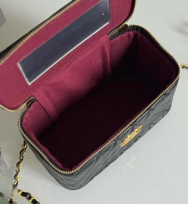 Новинка, неймовірно гарна і якісна Chanel сумочка