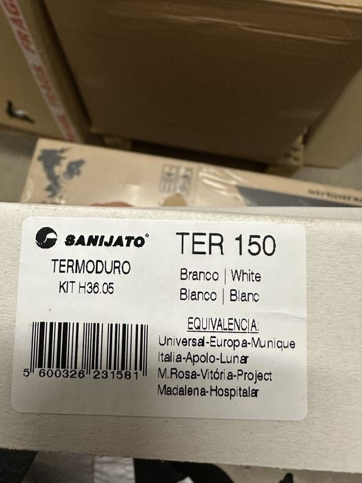 Tampo de sanita Banijato branco