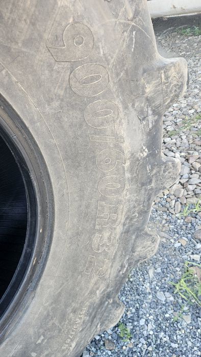 Opona BKT 900/60r 32