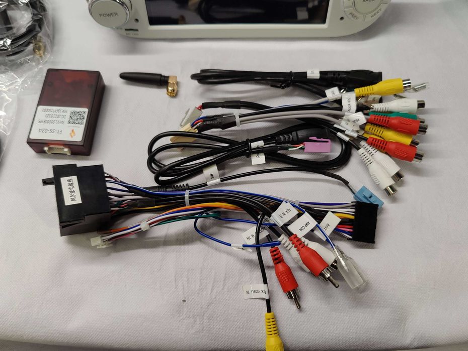 Radio 2 DIN Android 13 Fiat 500– Branco GPS WIFI CarPlay - Novo