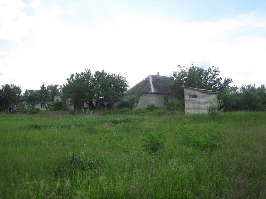 Продам Свой Дом в Партизанском. 15 км. до г. Днепр . Участок 40 соток.