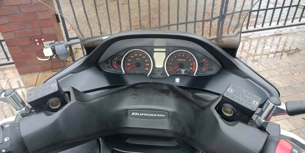 Sprzedam skuter Suzki Burgman