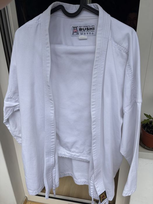 Karatega kimono karate BUSHI 160 bdb
