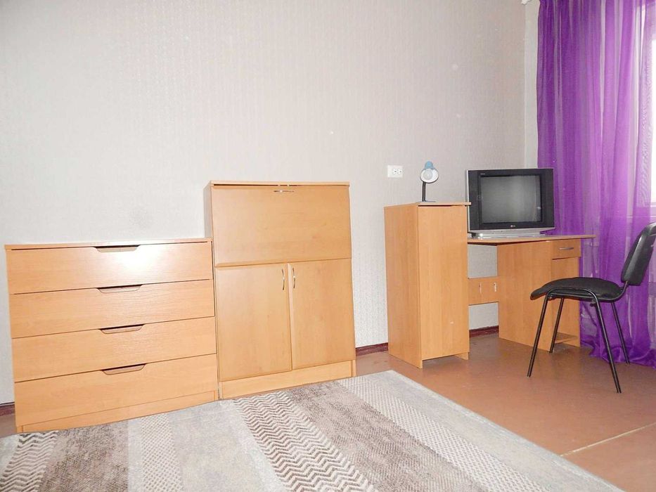 Сдам крупногабаритную 1-комнатную квартиру 44 квадратных метра 4 МКР