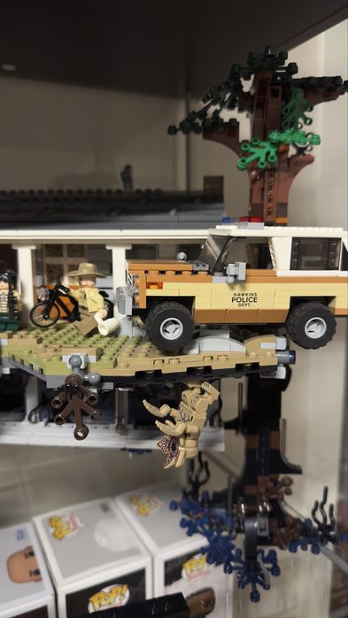 Lego Stranger Thing “ The upside down “