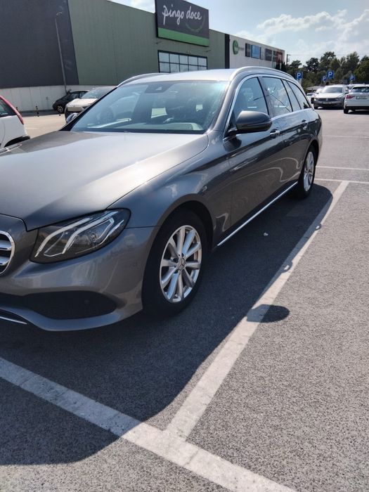 Mercedes-Benz E 220