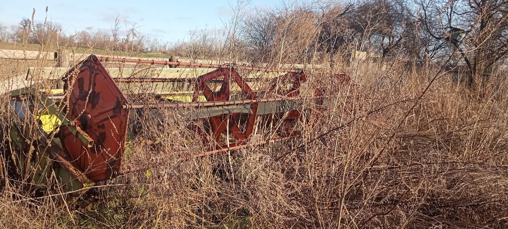 Продам комбайн по запчастинам домінатор класс 105 в зборі