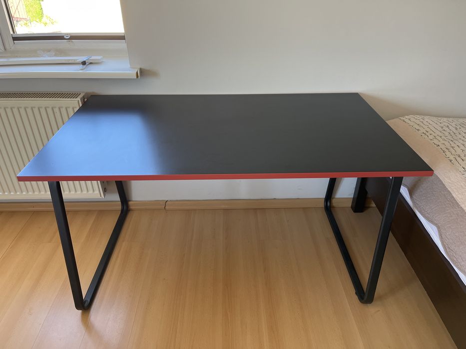 Stół biurko jak nowe HUVUDSPELARE Ikea