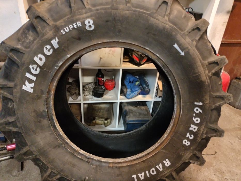 Opona kleber super8 16.9 r28