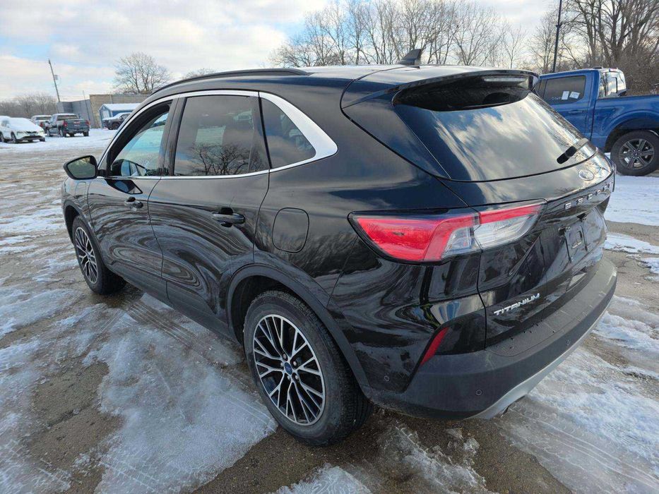 2022 Ford Escape Plug-In Hybrid Titanium
