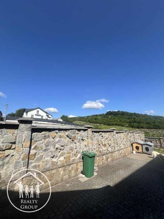 Продаж будинку з ремонтом для великої сім'ї у Великих Грибовичах!