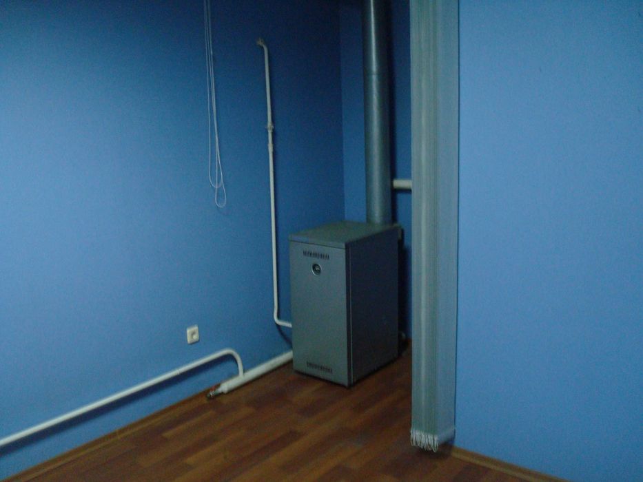 Продам, Швейный цех (частный дом)  460 м.кв. пгт Бабаи, Харьков.