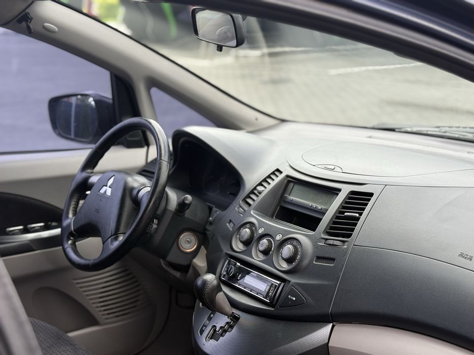 Mitsubishi Grandis на автомате