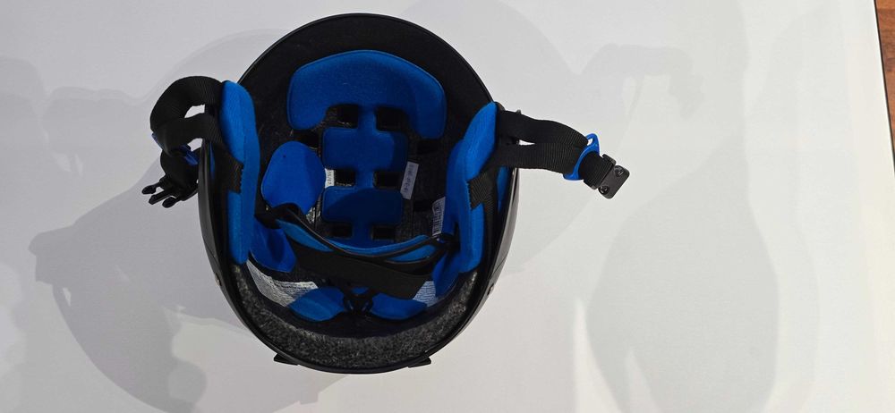 Kask narciarski marki WED’ZE z Decathlon