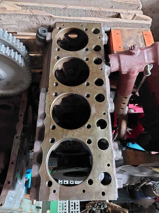 Blok silnika LTZ-55A T40 T50 LTZ55 ORYGINAŁ Silnik D144 Korpus Obudowa Kadłub silnika LTZ