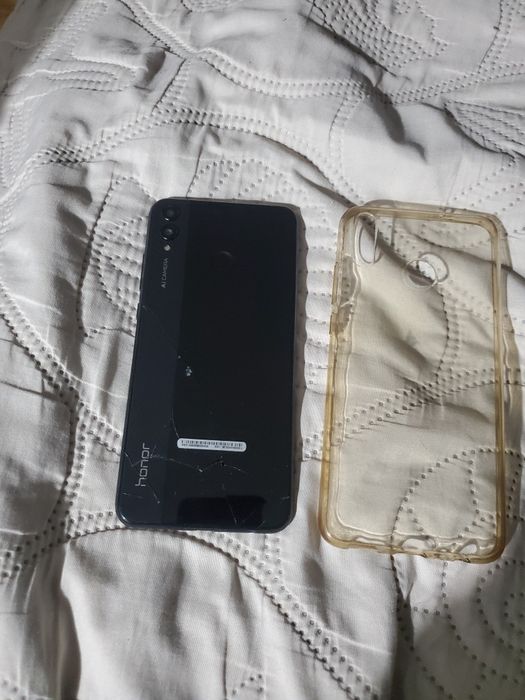 Продам телефон хуавей хонор 8х