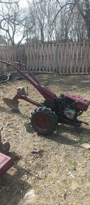 Мотоблок дизельний 8 к.с. Заря SH-61 + фреза, плуг