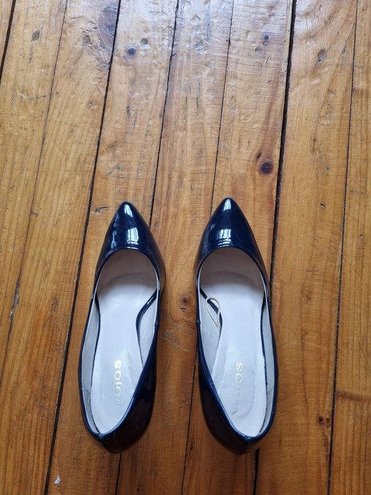 Czółenka szpilki Wojas granatowe lakierowane 35