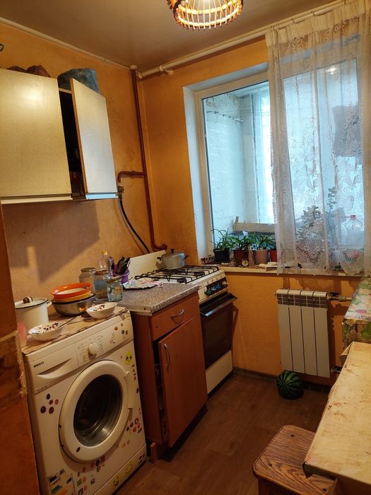 Продам 2к квартиру на Романа  Атаманюка