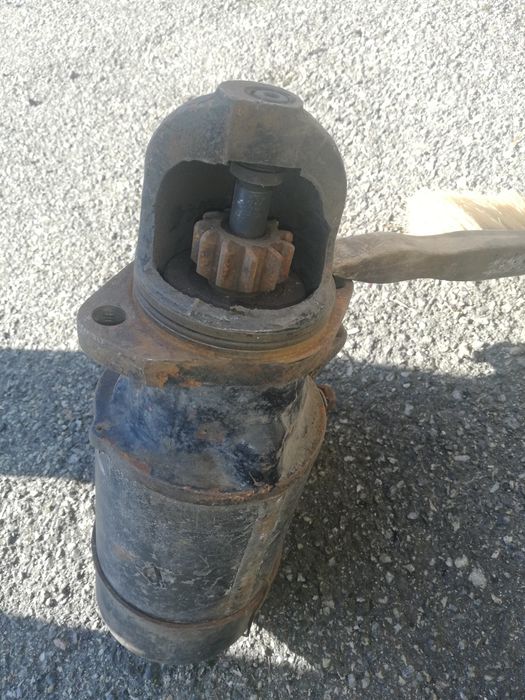 Стартер до автомобіля Зил 157