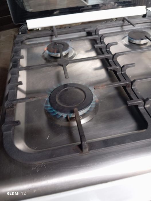 fogão becken  bom estado 85x60x60,todo. Gás de botija
