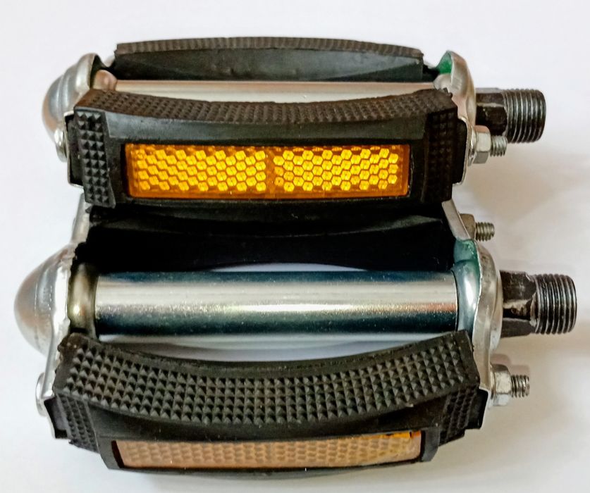 Pedały rowerowe retro.