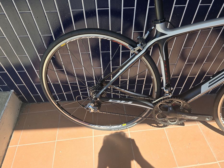Bh carbono m com 105 e mavic