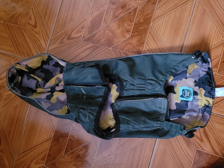 Ubranie/Ubranko/kurtka dla psa rozmiar S