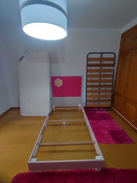 Conjunto cama de criança + estrado + colchão molaflex