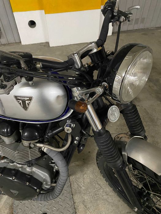 Triumph Bonneville T100 Scrambler