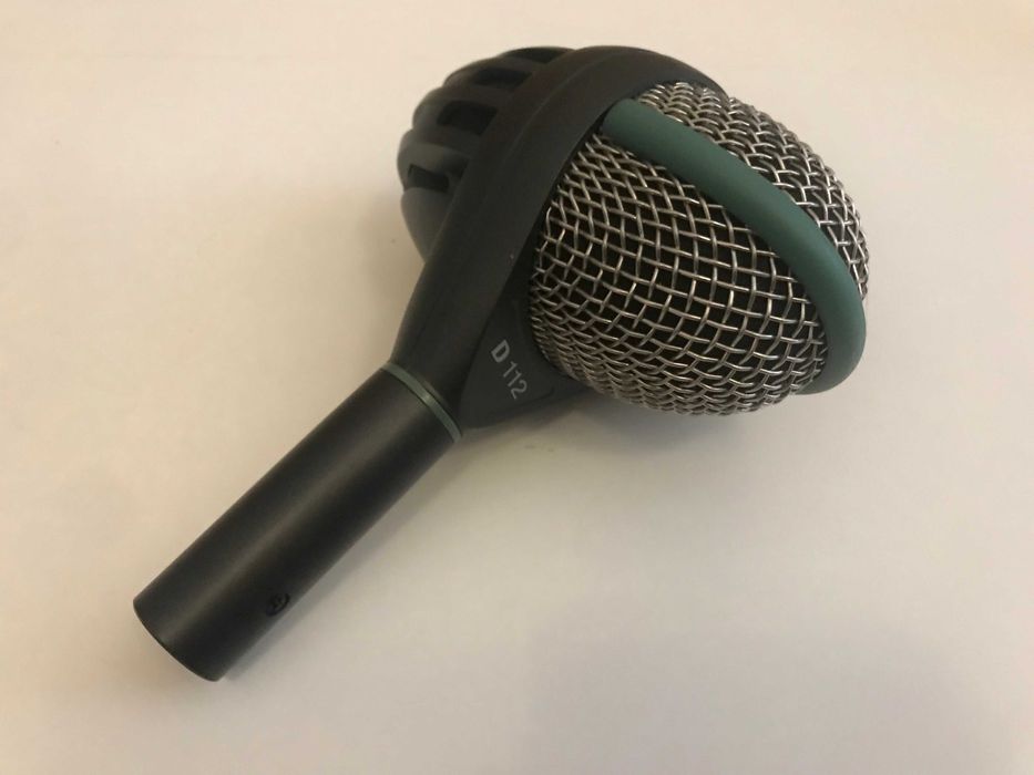 AKG D112 Cardioid Dynamic Bass Drum Microphone