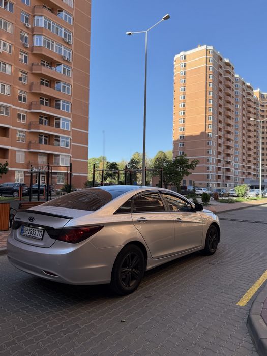 Продам hyundai sonata