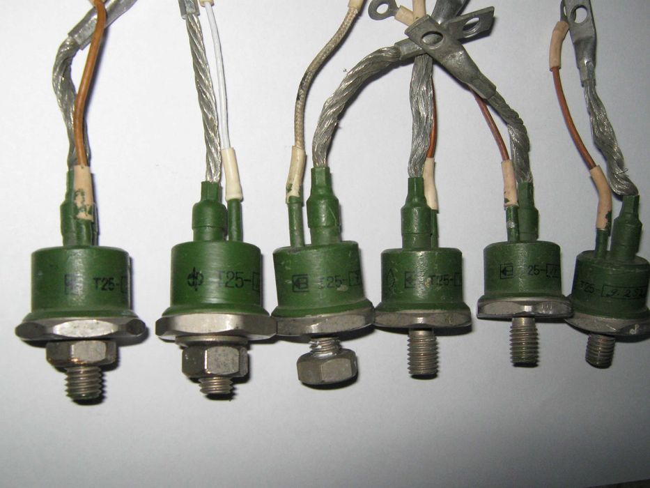 Силові діоди та тиристори.