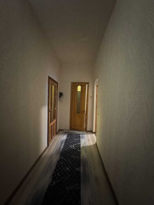 2 комнатная квартира с ремонтом на Черемушках, гараж, сарай