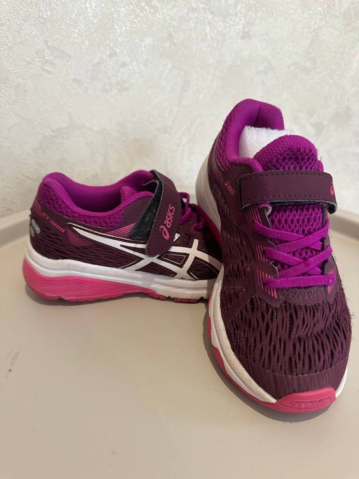 Кросівки 31.5 для дівчинки ASICS