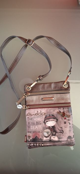 Bolsa da Anekke, para usar a tiracolo