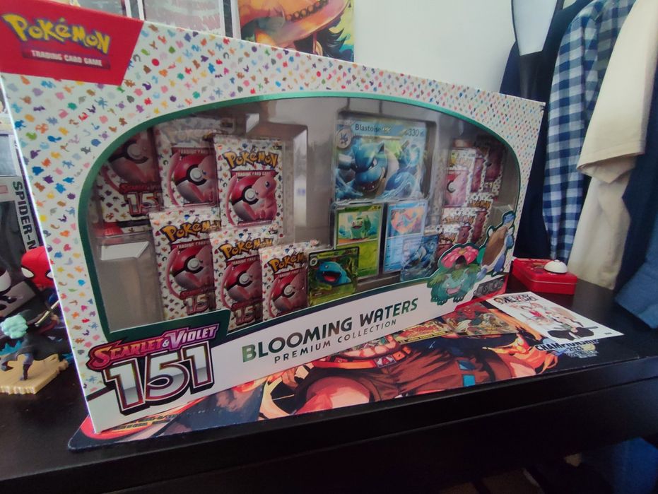 Pokémon - Blooming waters 151 Premium Collection