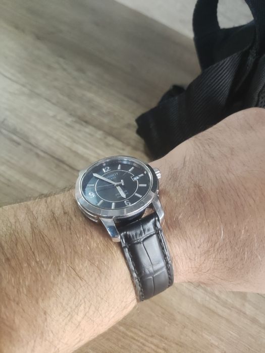 Швейцарський годинник Tissot