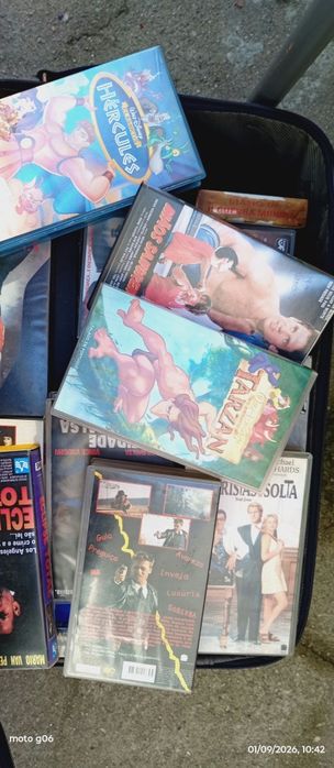 Dezenas de DVD's e filmes antigos 20 cêntimos cada um