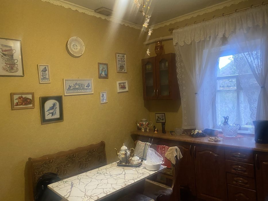 Продам газ. будинок зі зручностями в районі монастиря