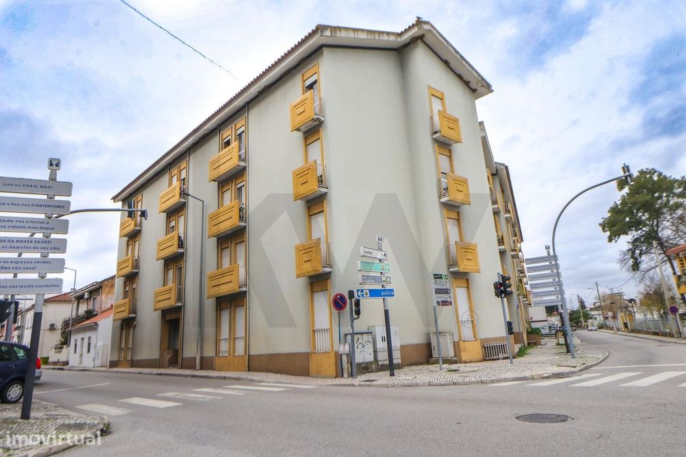 Oportunidade Única no Coração do Entroncamento: T3 Espaçoso com Potenc